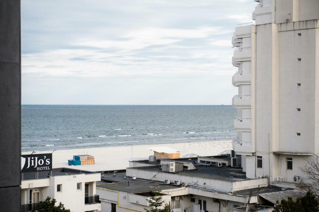 Blue Bike Seaview Apartment Mamaia Bagian luar foto